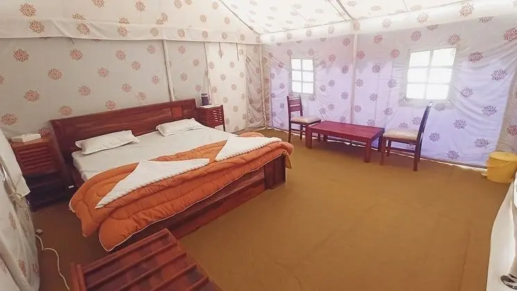 Deluxe Çadır, 1 En Büyük (King) Boy Yatak