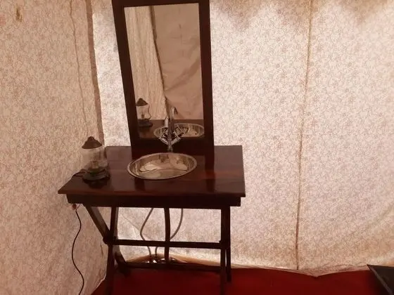 Deluxe Çadır, 1 En Büyük (King) Boy Yatak