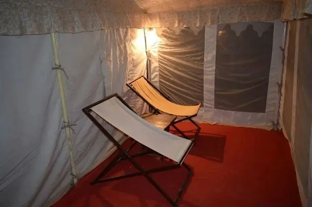 Deluxe Çadır, 1 En Büyük (King) Boy Yatak