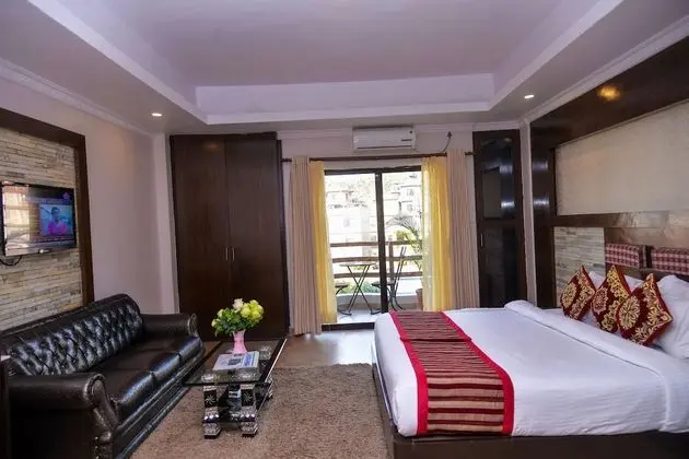 Deluxe Tek Büyük veya İki Ayrı Yataklı Oda