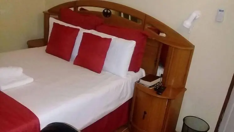 Tek Büyük Yataklı Oda