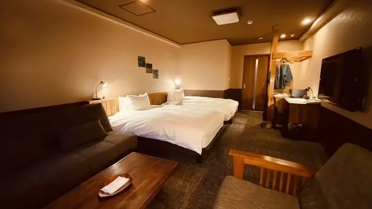 Twin Room with Shower- Non-Smoking