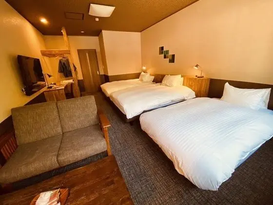 Twin Room with Shower- Non-Smoking