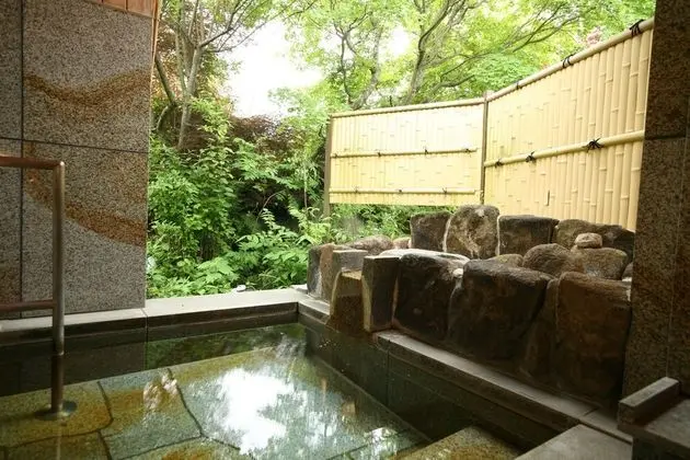 Oda, Ek Bina (Japanese Western Style, Open Air Bath)