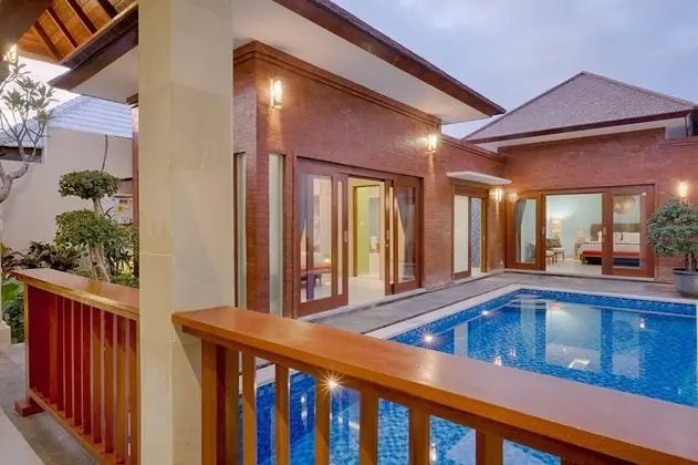 Villa, 2 Yatak Odası, Havuz Manzaralı