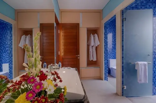 Villa, 2 Yatak Odası, Havuz Manzaralı