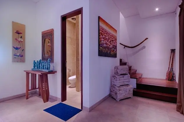 Villa Five Bedrooms With Private Pool