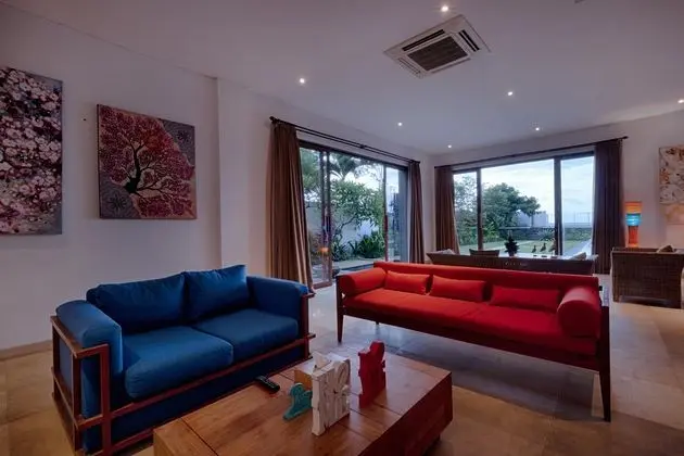Villa Five Bedrooms With Private Pool