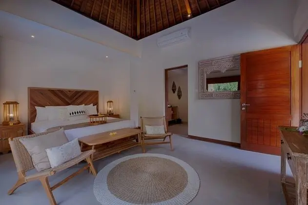 Villa, 2 Yatak Odası, Havuz Manzaralı