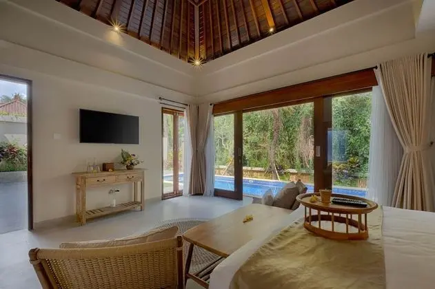 Villa, 2 Yatak Odası, Havuz Manzaralı