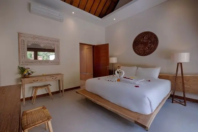 Villa, 2 Yatak Odası, Havuz Manzaralı