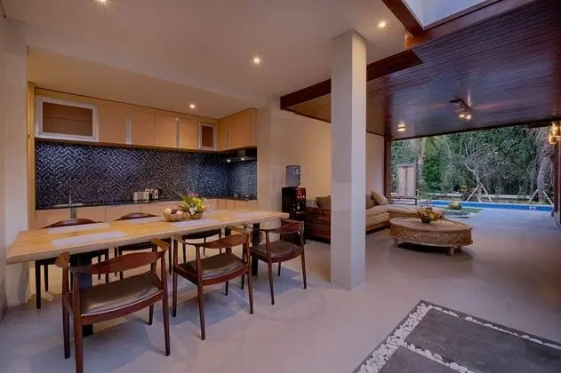 Villa, 2 Yatak Odası, Havuz Manzaralı