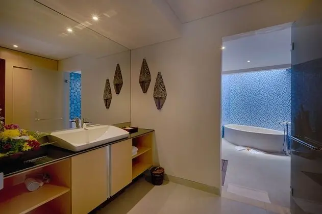 Villa, 2 Yatak Odası, Havuz Manzaralı