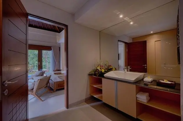 Villa, 2 Yatak Odası, Havuz Manzaralı