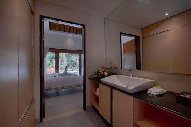 Villa, 2 Yatak Odası, Havuz Manzaralı