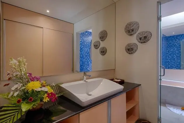 Villa, 2 Yatak Odası, Havuz Manzaralı