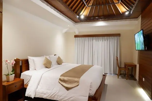 Superior Tek Büyük Yataklı Oda (Balinese Style)