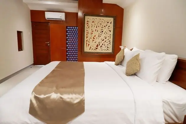 Superior Tek Büyük Yataklı Oda (Balinese Style)