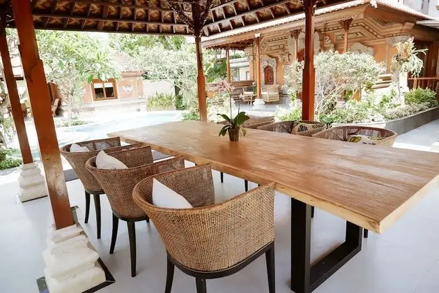 Superior Tek Büyük Yataklı Oda (Balinese Style)