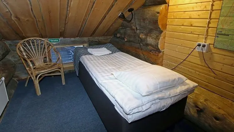 Basic Tek Büyük veya İki Ayrı Yataklı Oda, Ortak Banyo