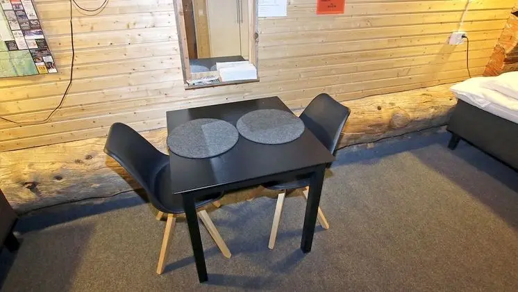 Basic Tek Büyük veya İki Ayrı Yataklı Oda, Ortak Banyo