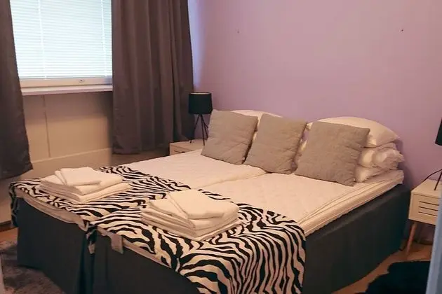 Deluxe Apartment, Ground Floor - 2 -