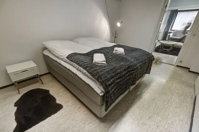 One-Bedroom Apartment - 4 -