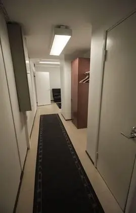 One-Bedroom Apartment - 4 -