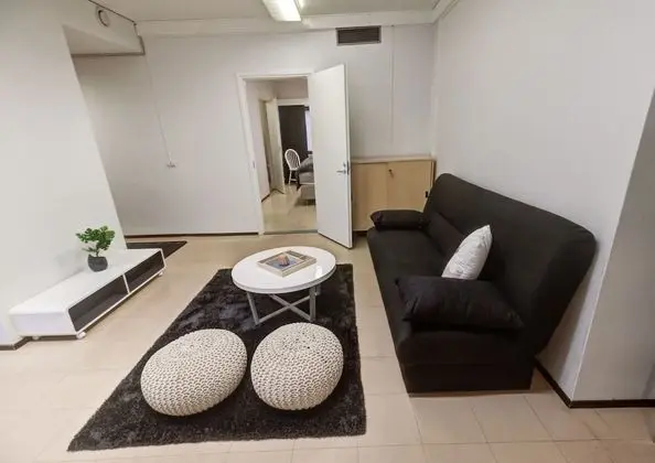 One-Bedroom Apartment - 4 -