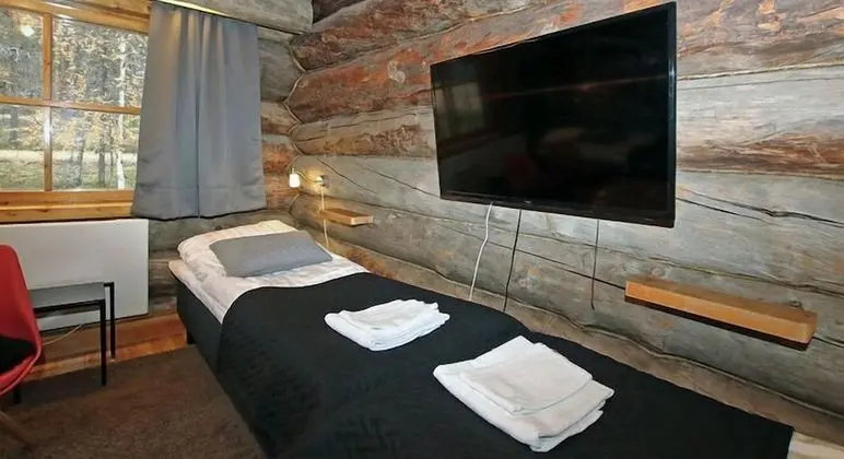 Quadruple-Room with Shared Bathroom -62- Kaira