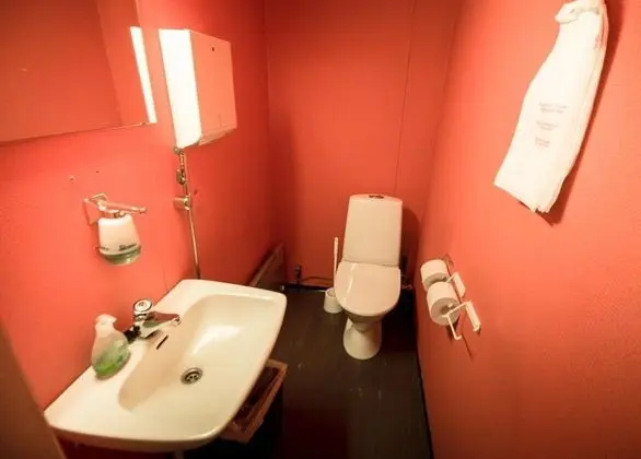 Quadruple-Room with Shared Bathroom -62- Kaira