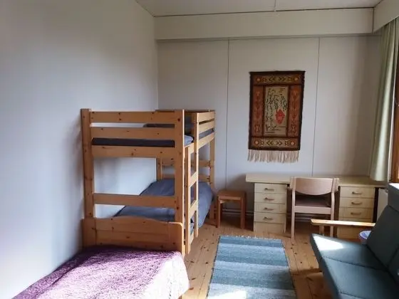 Basic Üç Kişilik Oda, Ortak Banyo