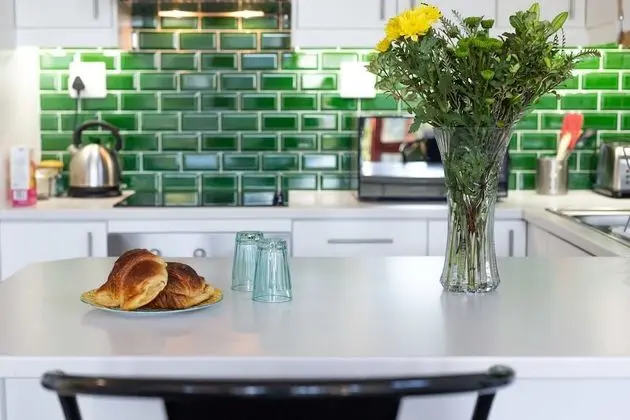 Standard Apart Daire, Bahçe Manzaralı