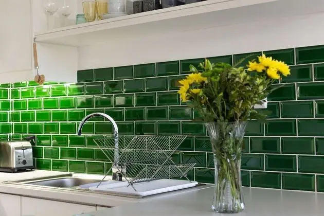 Standard Apart Daire, Bahçe Manzaralı