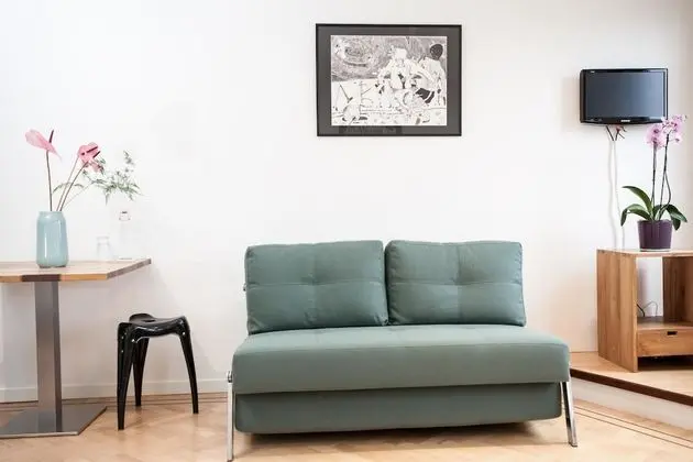 Deluxe Dört Kişilik Oda, 1 Büyük (Queen) Boy Yatak ve Çekyat, Balkon, Şehir Manzaralı