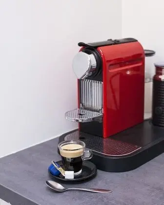 Deluxe Dört Kişilik Oda, 1 Büyük (Queen) Boy Yatak ve Çekyat, Balkon, Şehir Manzaralı