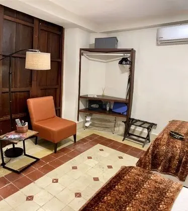 Deluxe Tek Büyük Yataklı Oda, 2 Çift Kişilik Yatak, Buzdolabı, Havuz Kenarı
