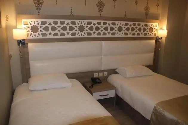 Standart Oda, Kara Manzaralı