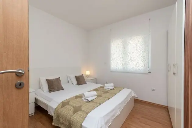 Superior Apart Daire, 1 Büyük (Queen) Boy Yatak ve Çekyat, Balkon, Kısmi Deniz Manzaralı