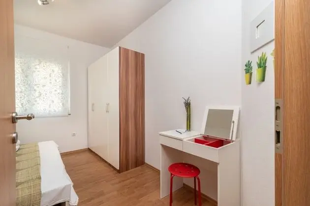 Superior Apart Daire, 1 Büyük (Queen) Boy Yatak ve Çekyat, Balkon, Kısmi Deniz Manzaralı