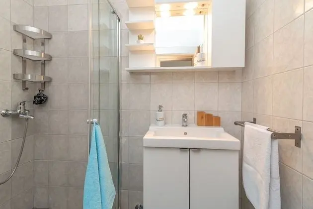 Superior Apart Daire, 1 Büyük (Queen) Boy Yatak ve Çekyat, Balkon, Kısmi Deniz Manzaralı