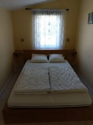 Family Kulübe (Linen not included)