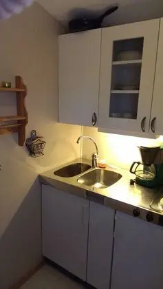 Kulübe (Linen not included)