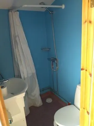 Kulübe (Linen not included)