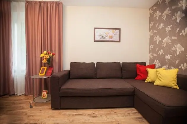 Stüdyo (Berezhkovskaya Naberezhnaya 10)