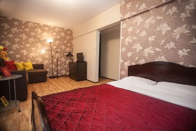 Stüdyo (Berezhkovskaya Naberezhnaya 10)
