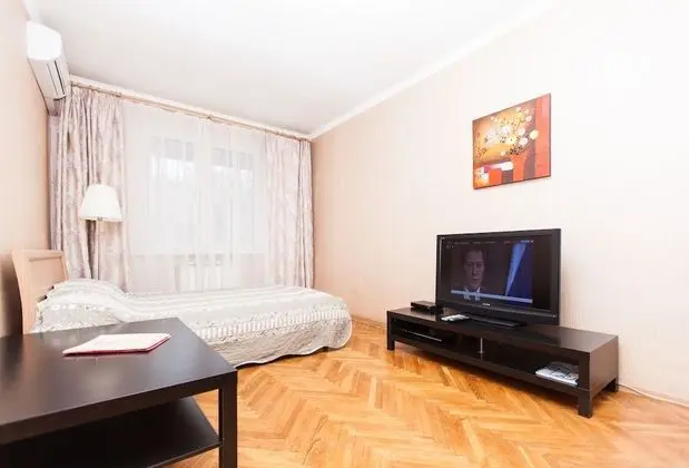 Apart Daire, 1 Yatak Odası (Oruzhejny pereulok, 5)