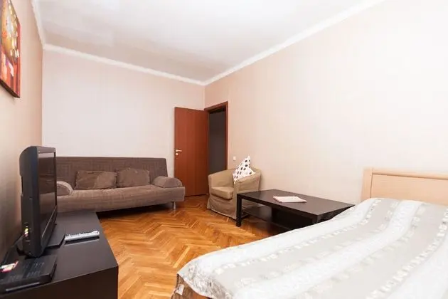 Apart Daire, 1 Yatak Odası (Oruzhejny pereulok, 5)