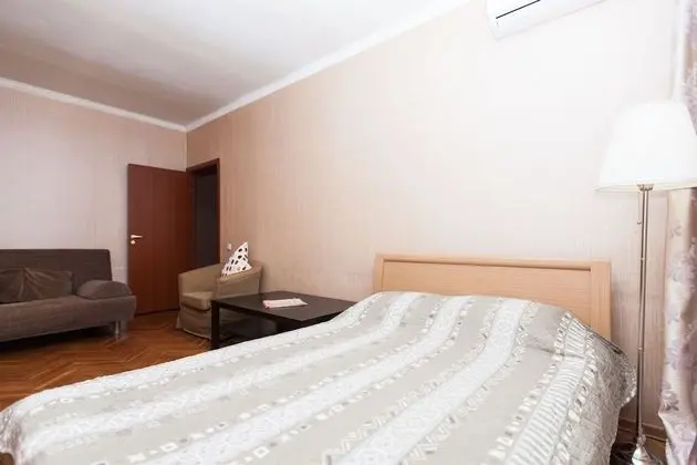 Apart Daire, 1 Yatak Odası (Oruzhejny pereulok, 5)