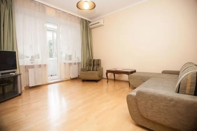 Apart Daire, 2 Yatak Odası (Staropimenovsky per., 16)